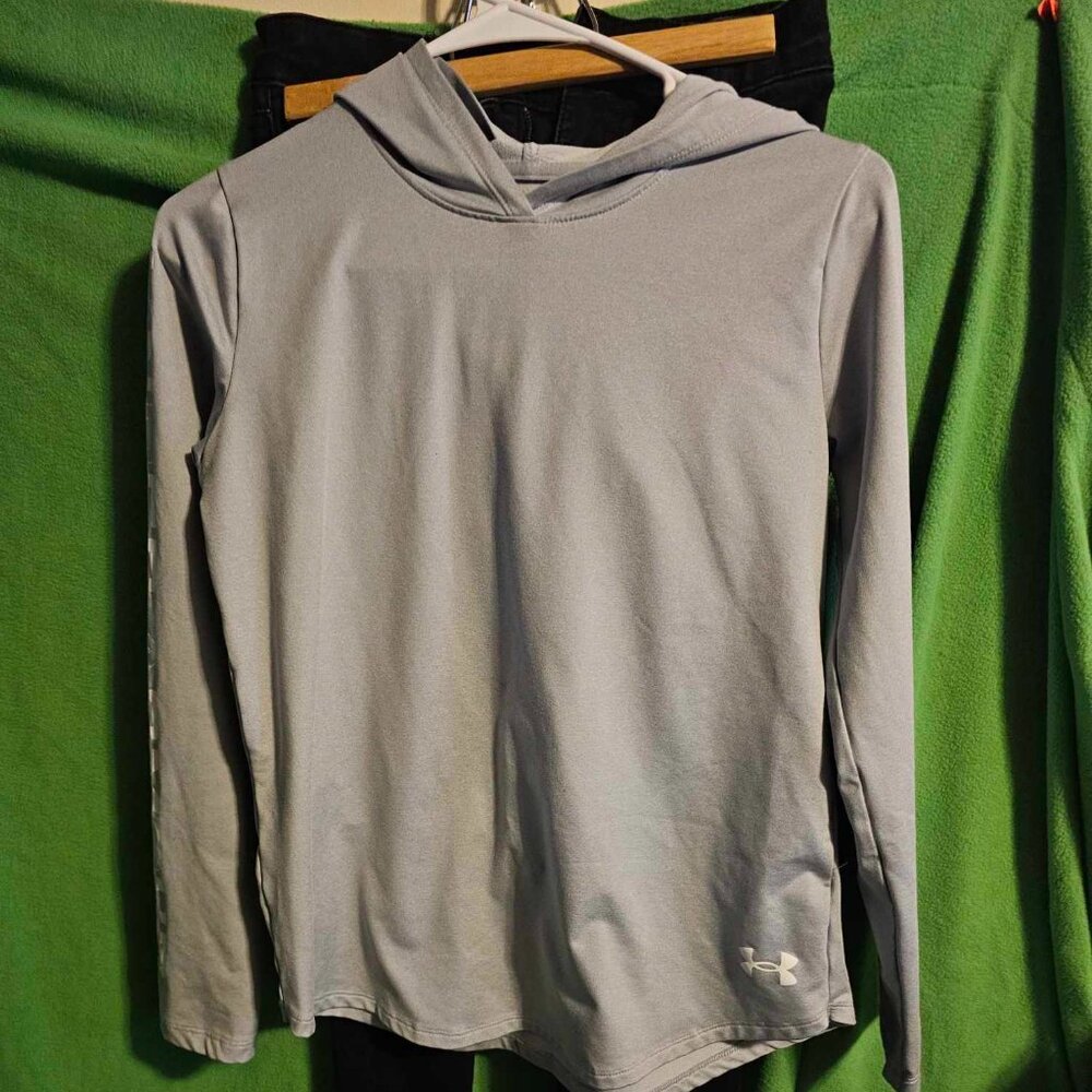 UNDER ARMOUR LON SLEEVE SHIRT